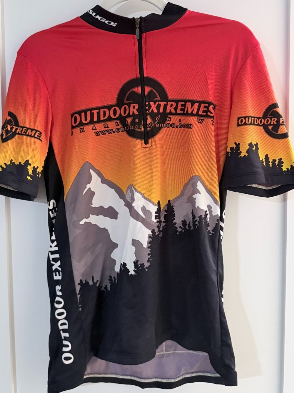 Sugoi Outdoor Extremes Mountain Bike Cycling Jersey